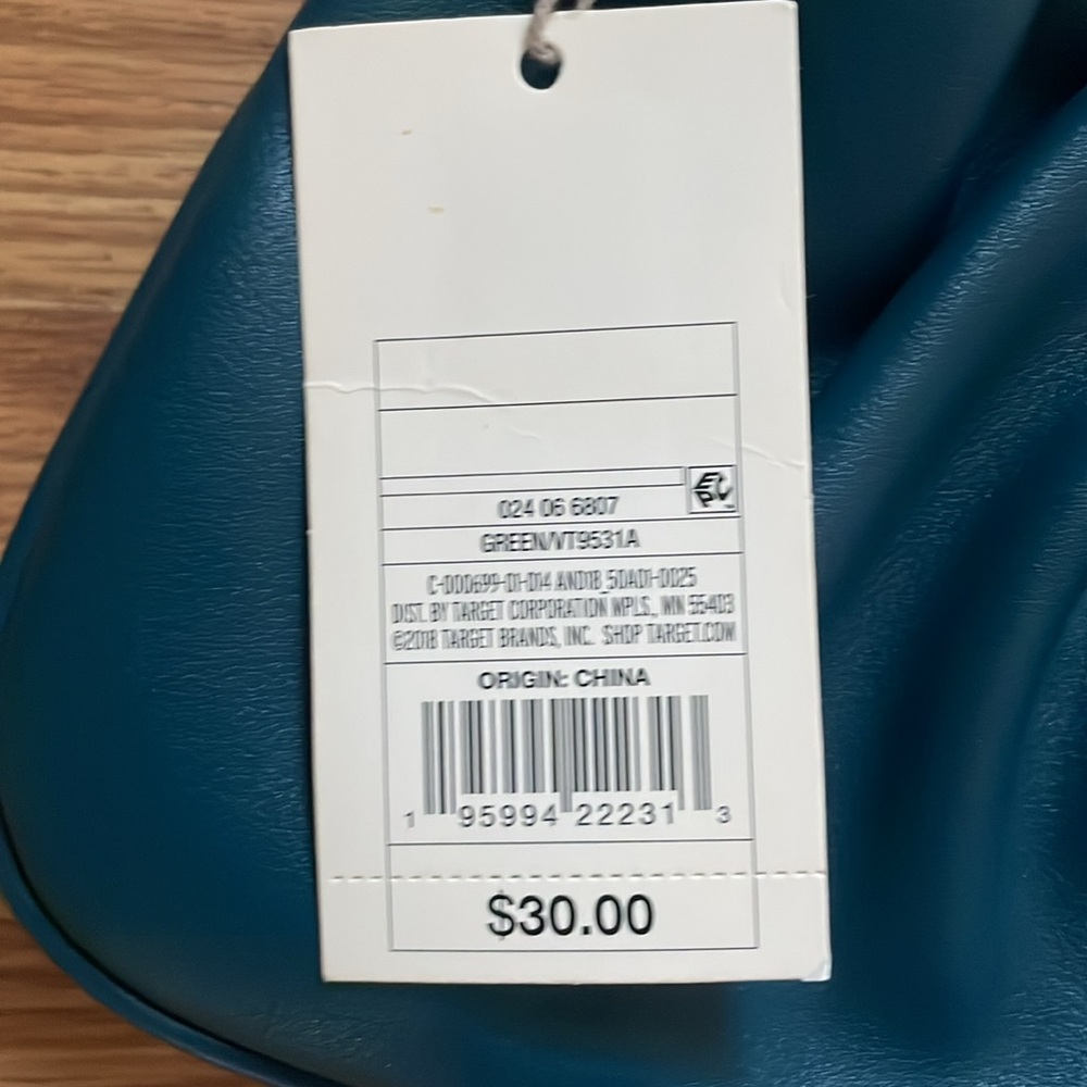 Target Shoulder purse - Picture 3 of 3